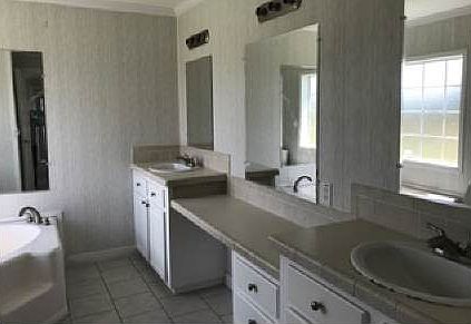 5th image of 9207 NW 61st Ave