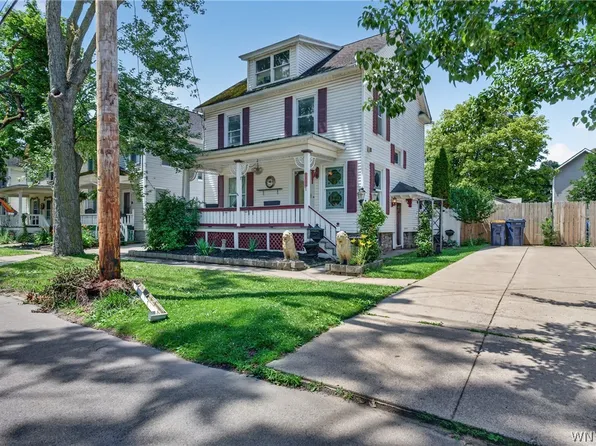 444 Washburn St, Lockport, NY 14094