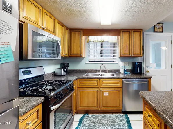 145 Robin Ln, Panama City Beach, FL 32407