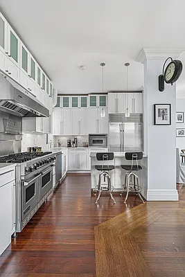 Rented by Compass | media 2