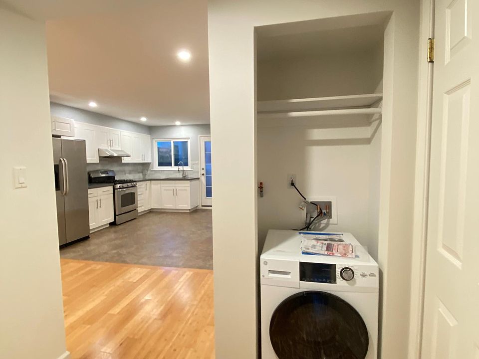 COMBO Washer/Dryer Unit (NEW)