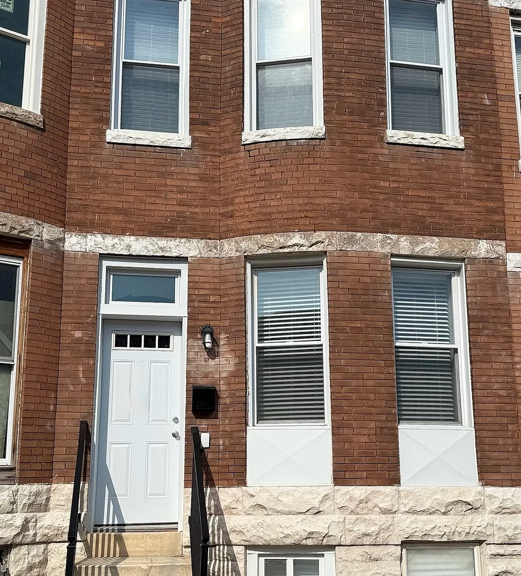 5 bed, 1307 sqft, $700 — Photo 1
