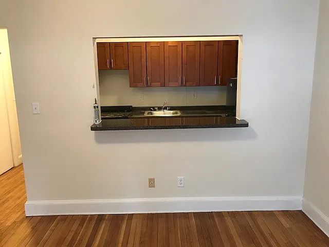 1572 Beacon St #1 — Photo 8