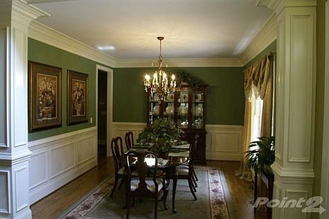 Formal Dining Room with Heavy Molding