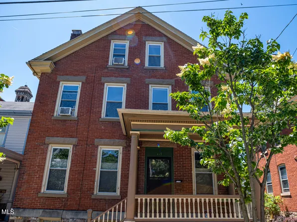 415 Union St, Hollidaysburg, PA 16648