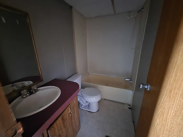 640 Nisbet St #25 — Photo 9