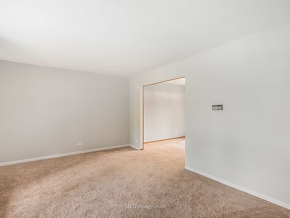 5th image of 2460 N Crescent Ln