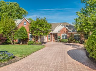 2200 Greenwich Ln, Knoxville, TN 37932