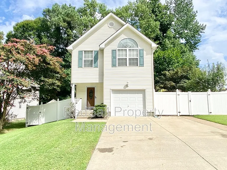 100 Zinfandel Rd — Photo 2