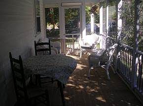 Screen porch