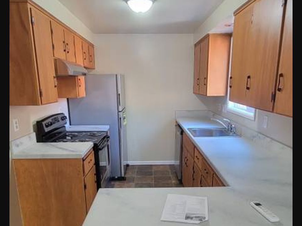 2nd image of 1235 W 28th Ave