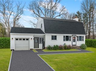 3935 W Seneca Tpke, Syracuse, NY 13215
