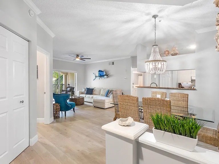 2408 Tuscany Way #2408 — Photo 5