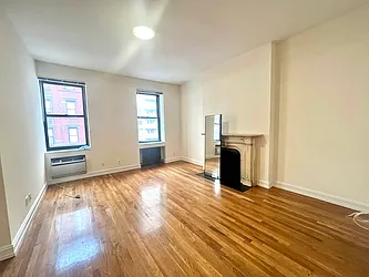 Rented by Nolita Group