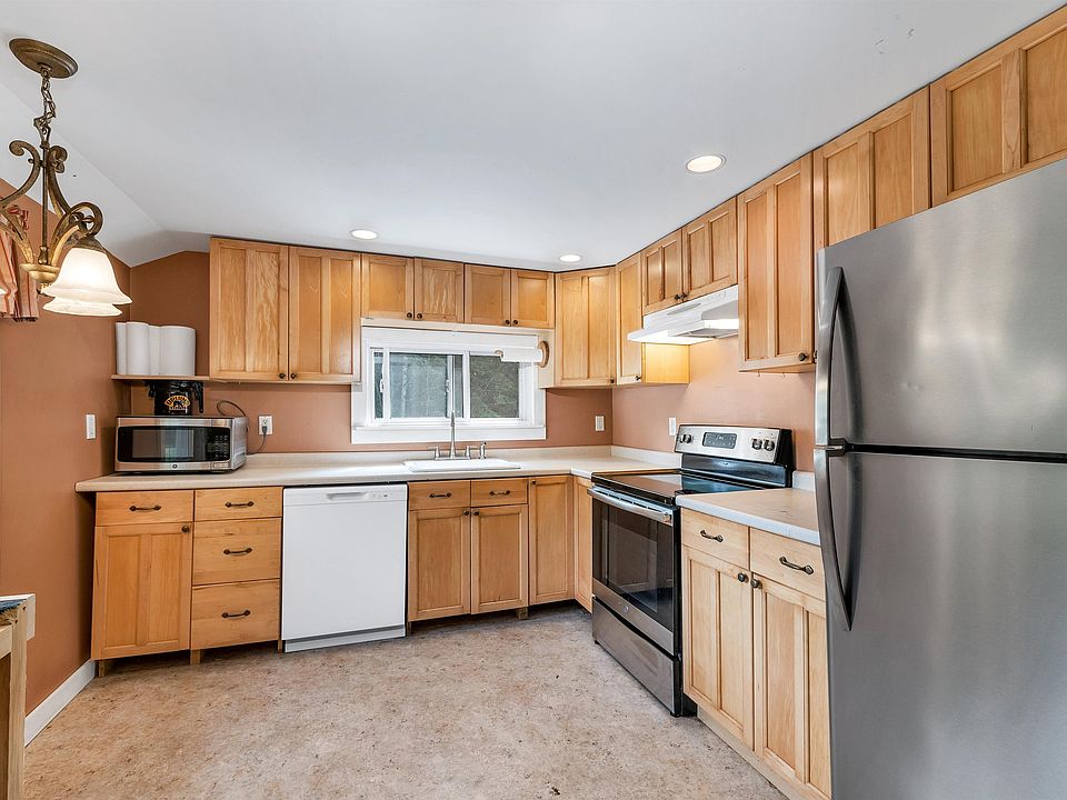 132 Seavey Road, Belmont, NH 03220 Zillow