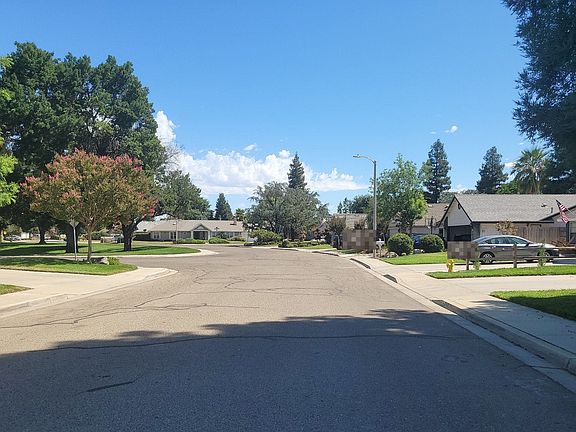 4th image of 516 N Cottonwood Ct