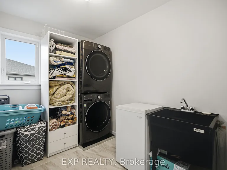 846 Sendero Way — Photo 24