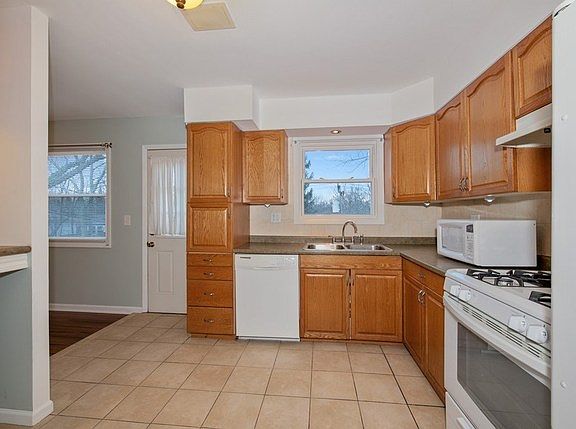 4th image of 2315 Dalewood Pkwy