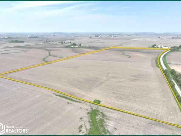 Benton Iowa Rd, Norway, IA 52318