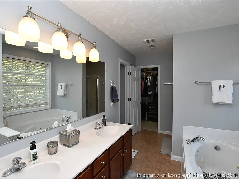 65 Lone Pine Trl — Photo 17