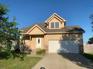 2180 SE Leeann Dr, Waukee, IA 50263