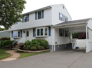 7 Esquire Dr, Peabody, MA 01960