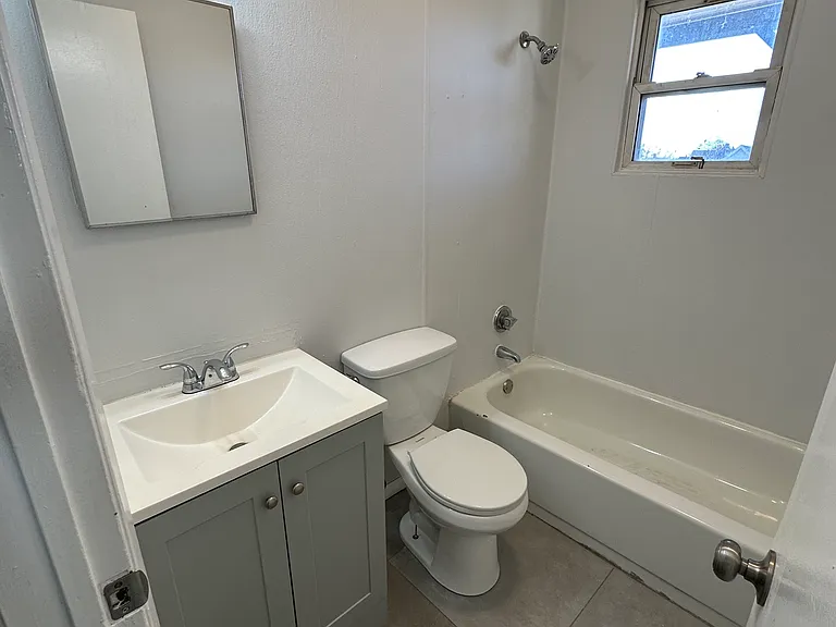 653 Union Ave #3 — Photo 8