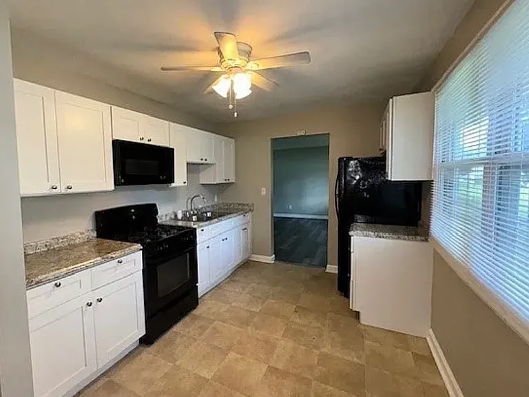 1419 Davista Ave — Photo 5