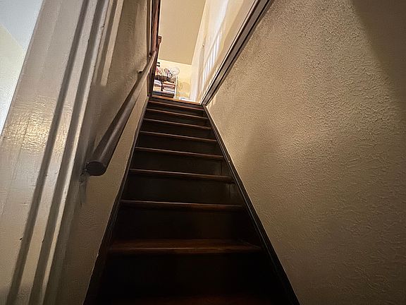 5th image of 14234 Pershing Cres