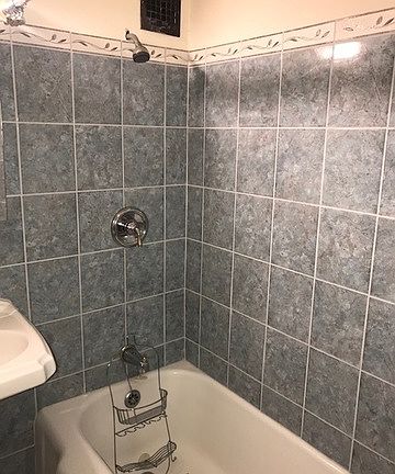 3rd image of 1922 W Norwood St APT 1B