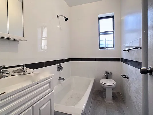 Rented by Sovereign Associates | media 8