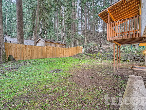 2nd image of 18707 SE 268th St