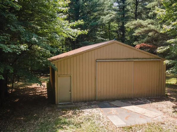 674 N Leaton Rd, Mount Pleasant, MI 48858