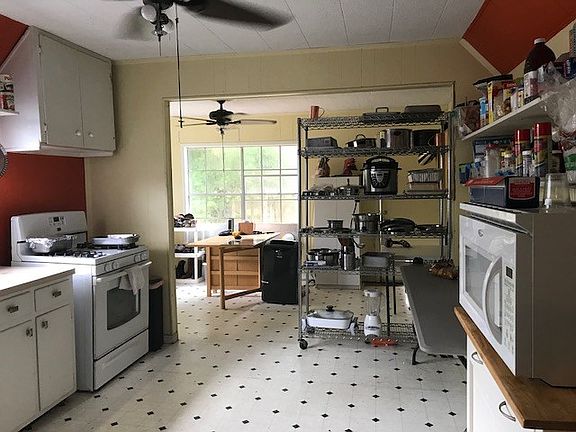 5th image of 2418 62nd St