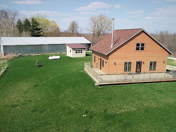 3rd image of 25033 Forest Hill Ln