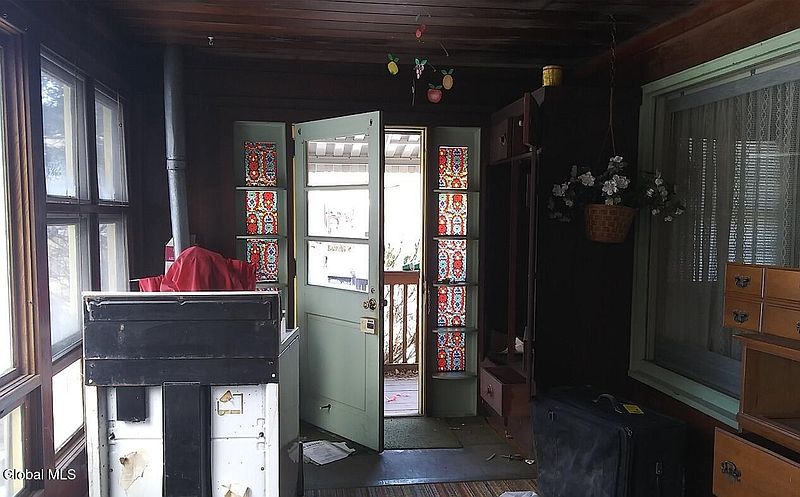 5th image of 2961 Mariaville Road