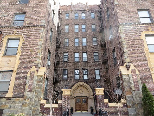 1st image of 215 Hart Blvd APT 1B