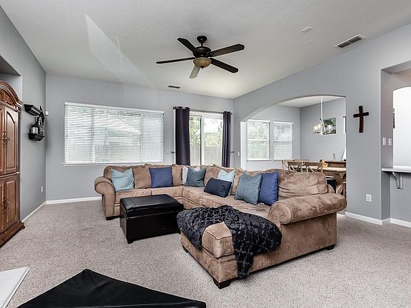 5th image of 5220 Namath Cir