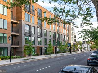 701 N Henry St #210, Alexandria, VA