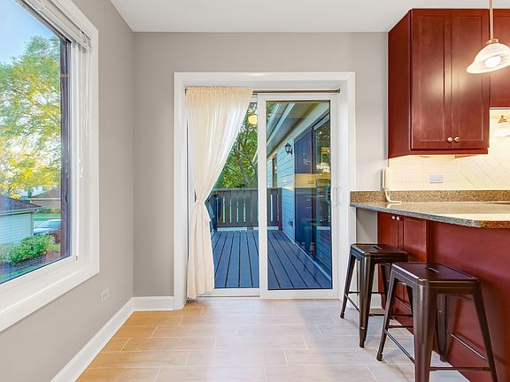 4th image of 845 E Kings Row Unit 8