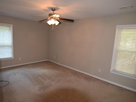 4th image of 4700 Mill Park Dr