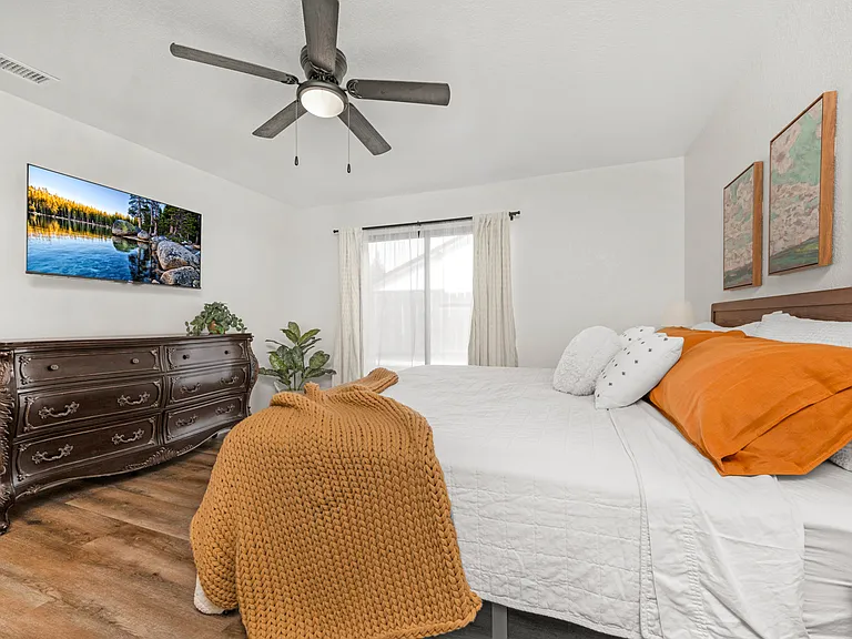334 W Lexington Ave #103 — Photo 17