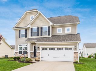 125 Squaregaiter Ln, Lewis Center, OH 43035