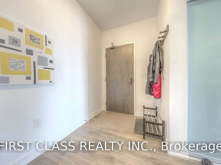 426 University Ave #1901 — Photo 10