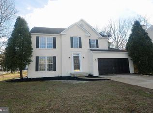 31 Charleston Dr, Sicklerville, NJ 08081