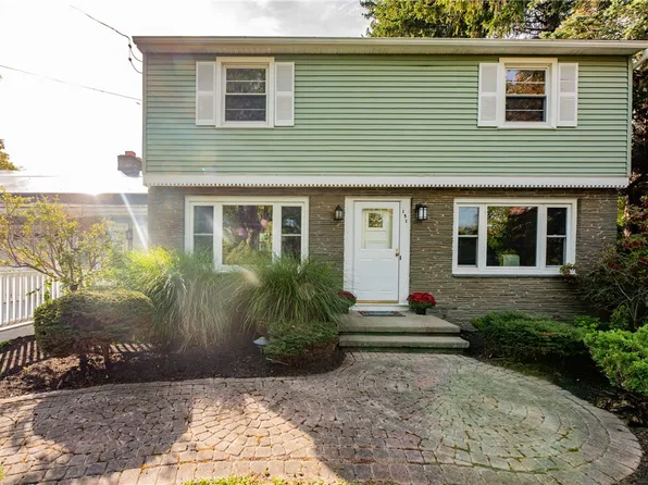 151 Salt Rd, Webster, NY 14580