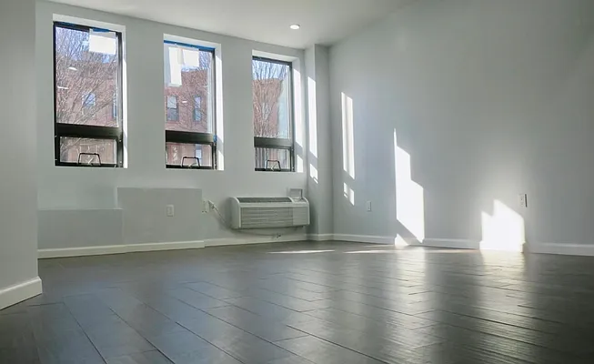 Rented by Oxford Property Group | media 11