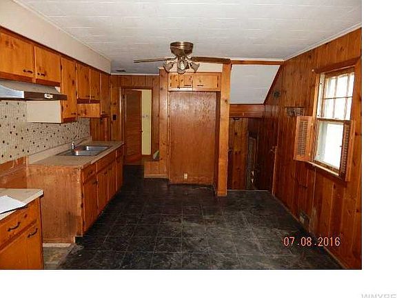 2nd image of 36 Lincoln Ave