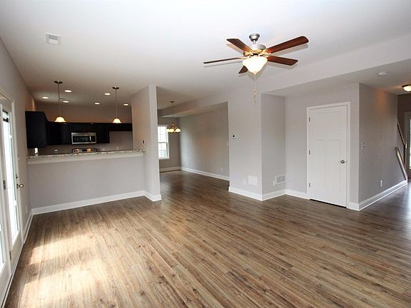 5th image of 136 Shelby Way