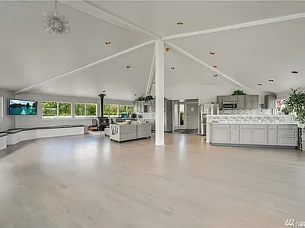 17408 NE 45th St APT 173, Redmond, WA 98052